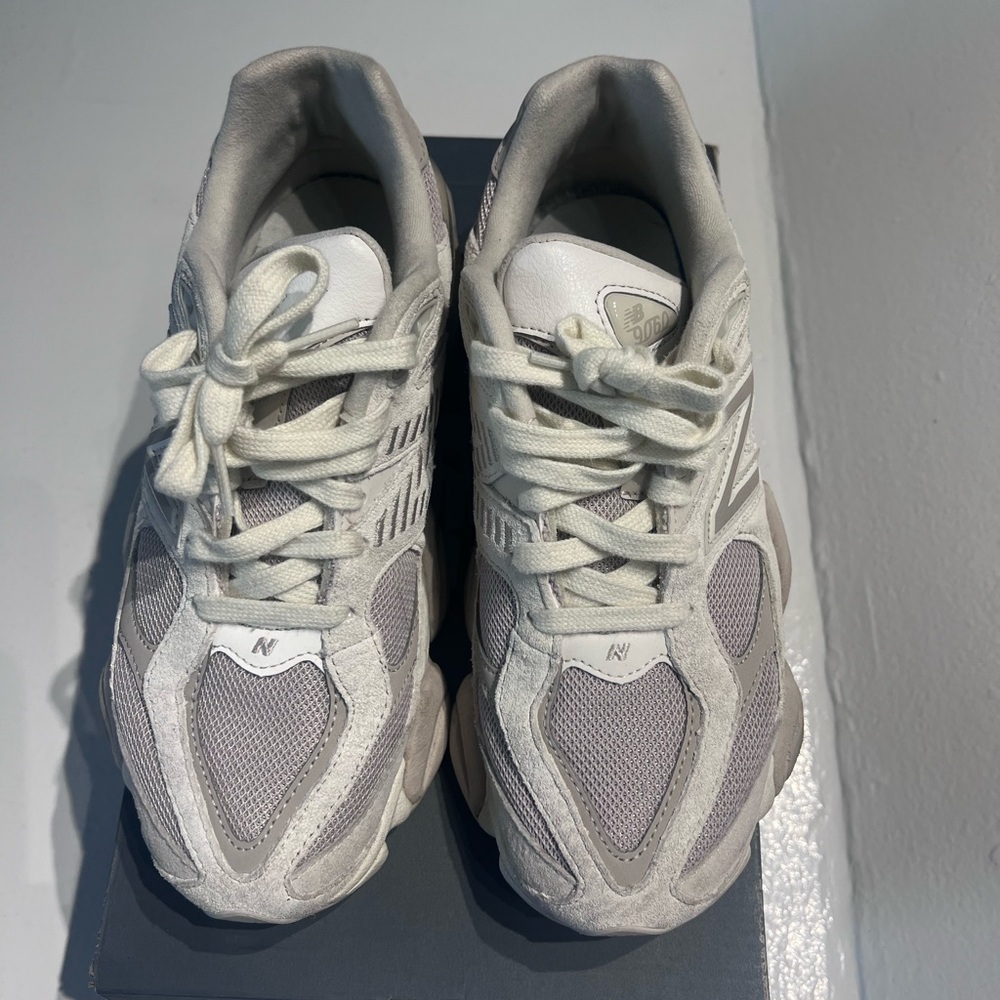 New Balance White and Gray Retro Sneakers with Cushioned Midsole